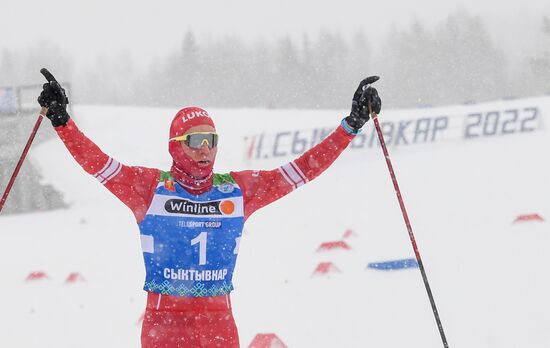 Лыжные гонки. Чемпионат России. Мужчины. Масс-старт