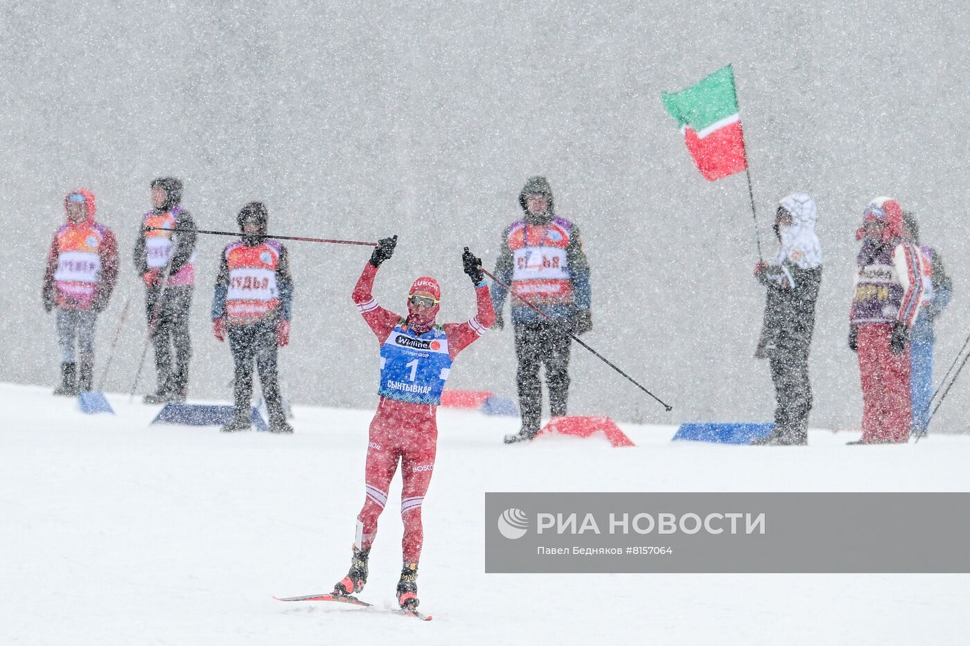 Лыжные гонки. Чемпионат России. Мужчины. Масс-старт