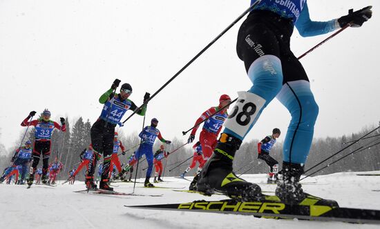Лыжные гонки. Чемпионат России. Мужчины. Масс-старт