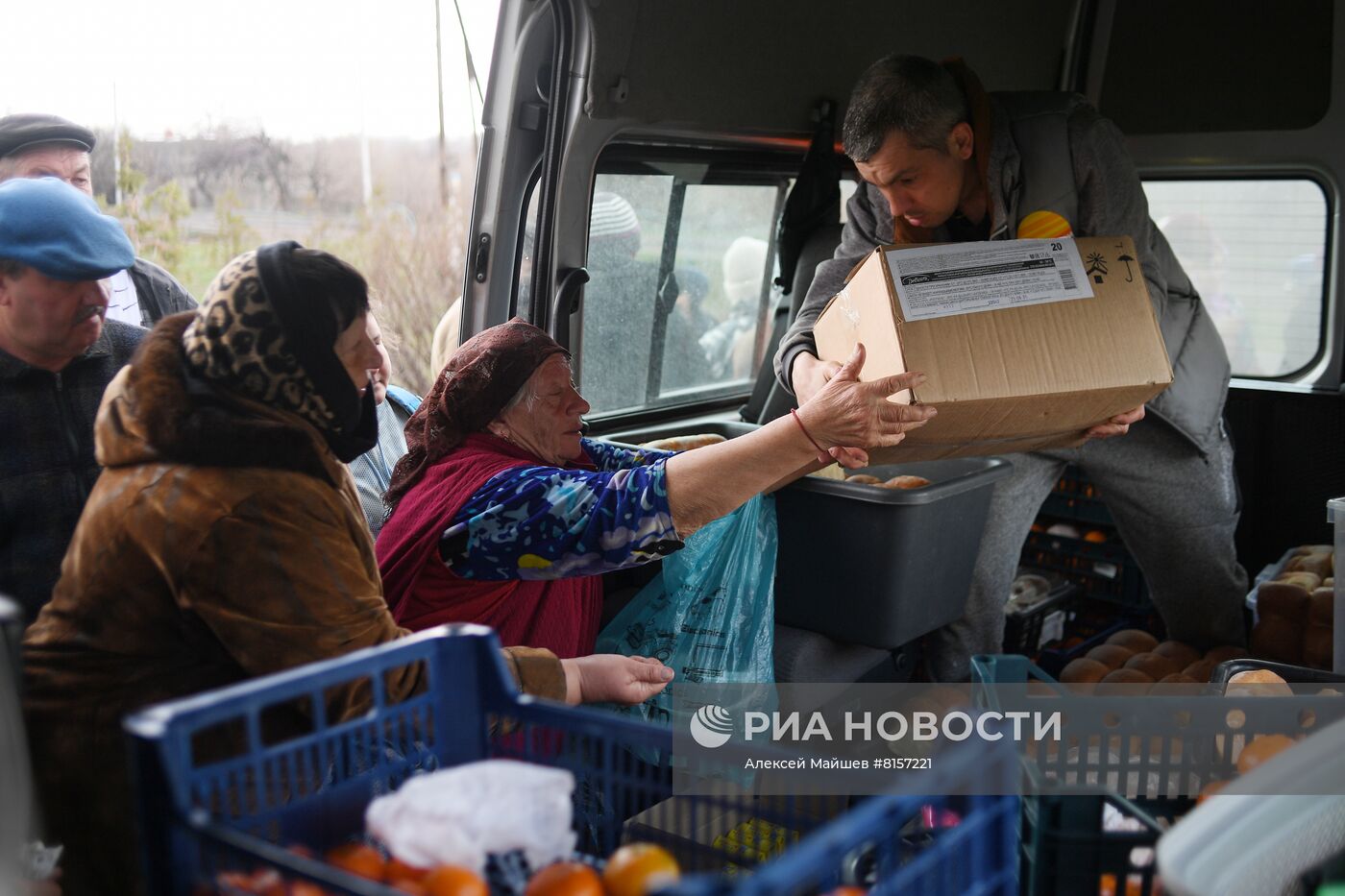 Общественная организация "Пища жизни. Донбасс" доставила гумпомощь в села Крымское и Трехизбенка в ЛНР