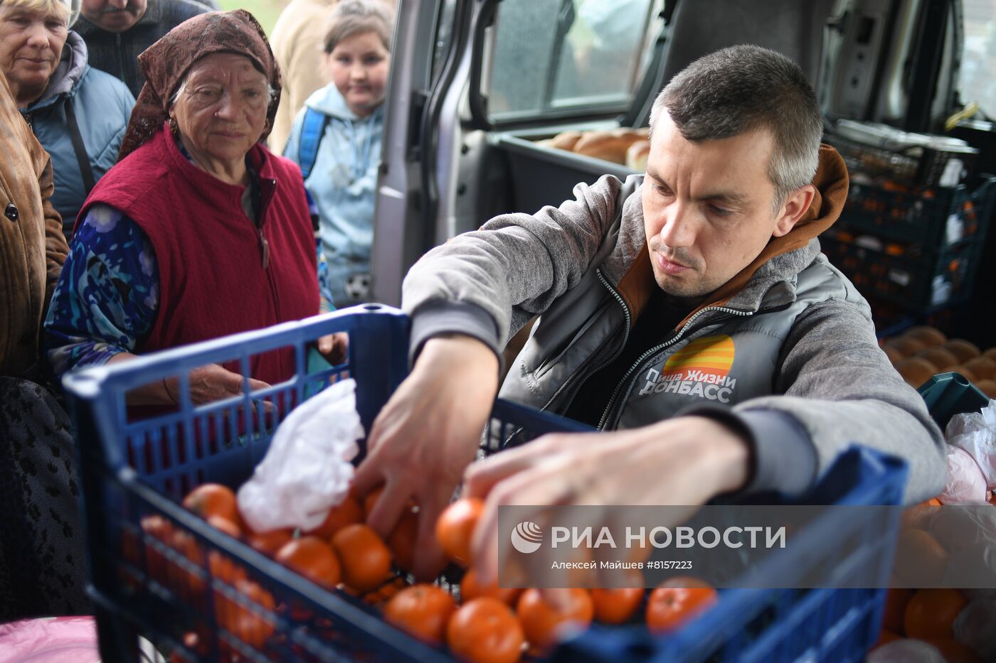 Общественная организация "Пища жизни. Донбасс" доставила гумпомощь в села Крымское и Трехизбенка в ЛНР
