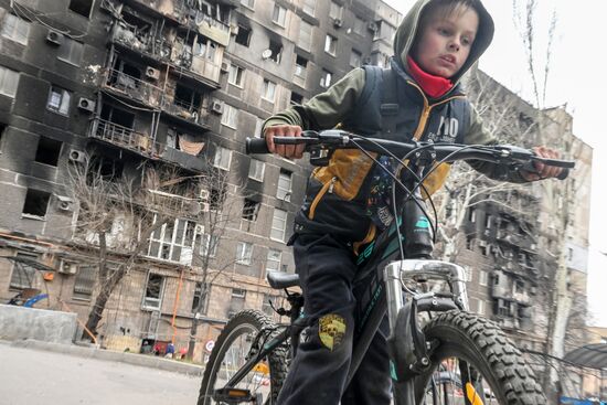 Повседневная жизнь в Мариуполе