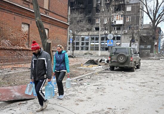 Повседневная жизнь в Мариуполе