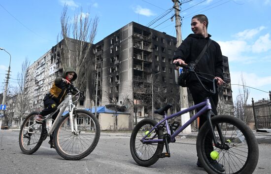 Повседневная жизнь в Мариуполе
