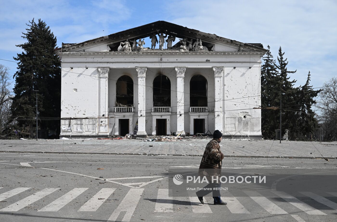 Продолжаются бои за Мариуполь