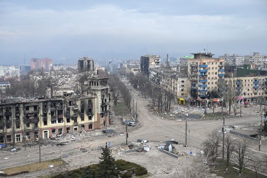 Продолжаются бои за Мариуполь