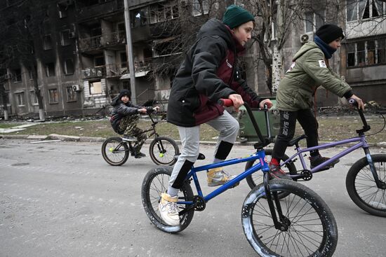 Повседневная жизнь в Мариуполе