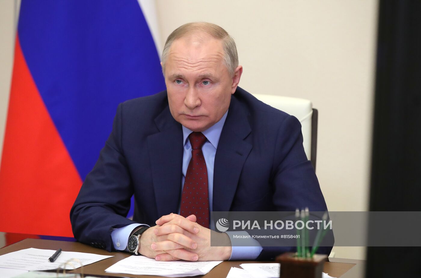 Президент РФ В. Путин провел совещание по развитию агропромышленного и рыбохозяйственного комплексов