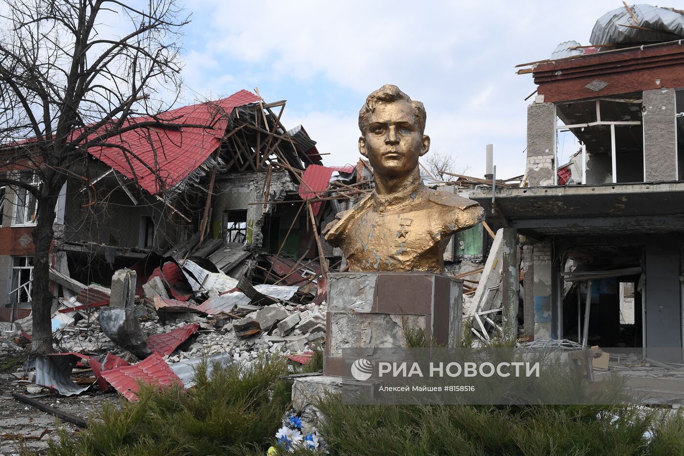 Памятник герою Великой Отечественной войны П. Шевченко в ЛНР