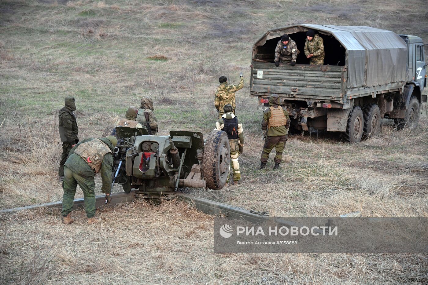 Работа артиллерийского взвода Народной милиции ЛНР