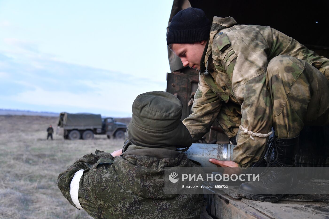 Работа артиллерийского взвода Народной милиции ЛНР