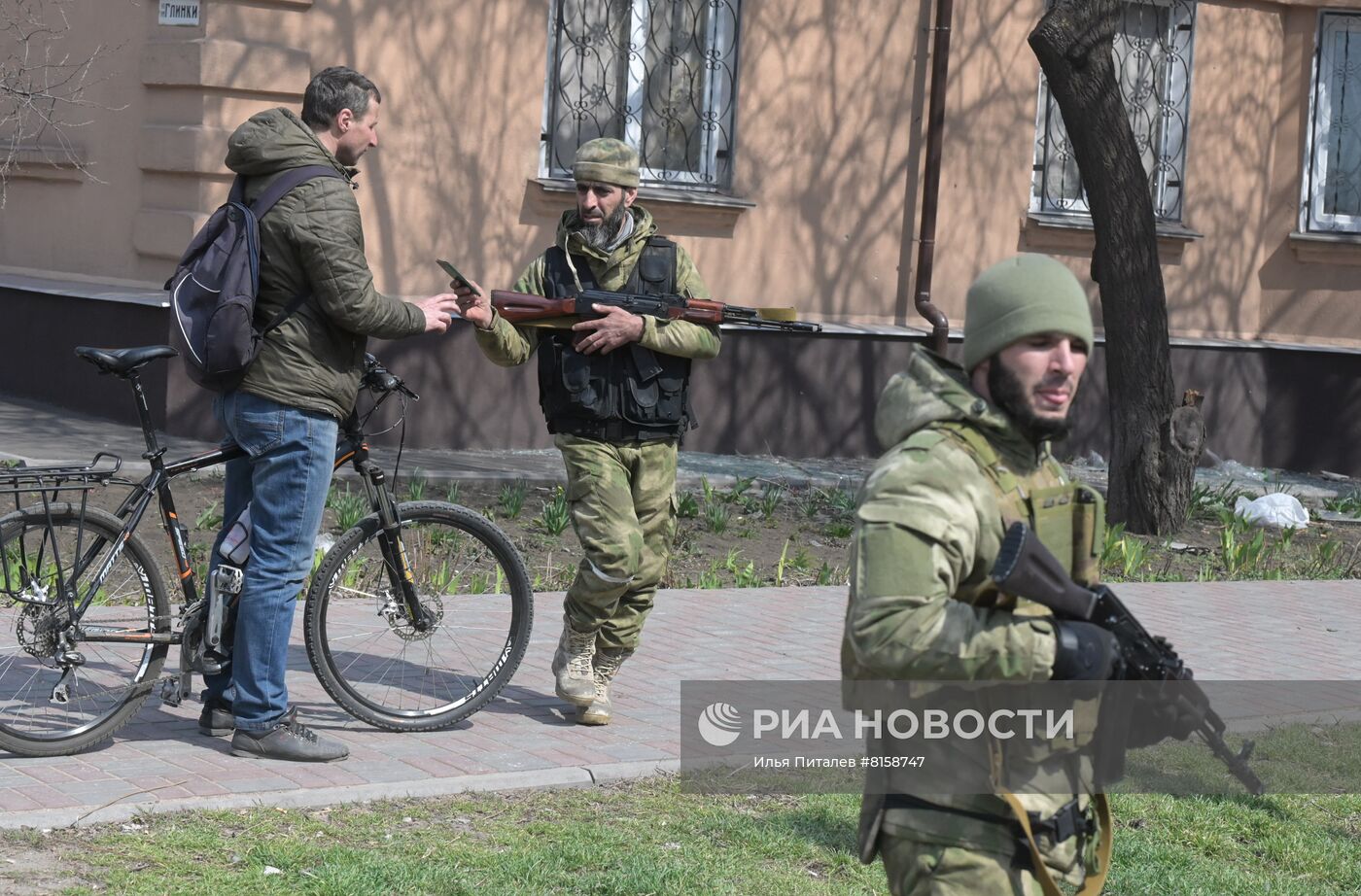 Бойцы батальона "Ахмат" в Мариуполе