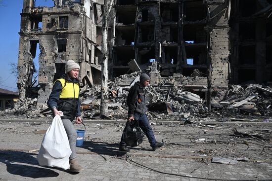 Повседневная жизнь в Мариуполе