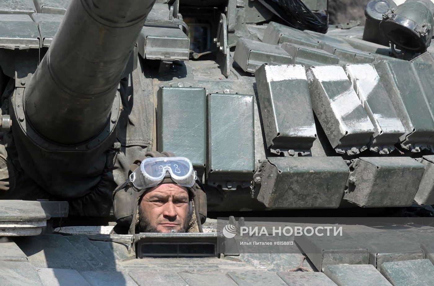Танкисты Народной милиции ДНР в Мариуполе