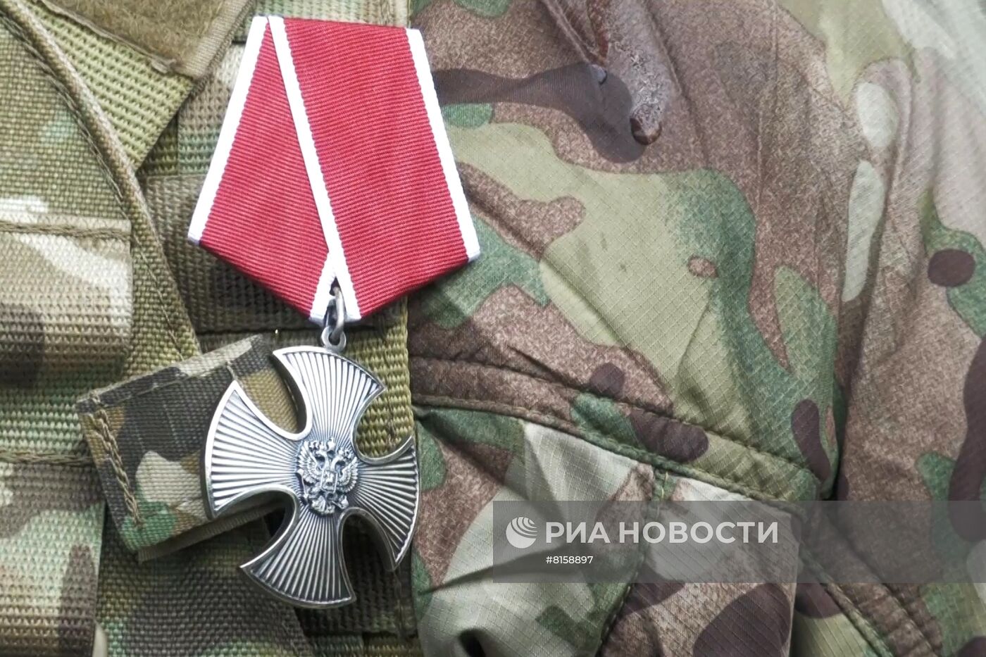 Командующий ЦВО вручил награды военнослужащим за участие в специальной военной операции