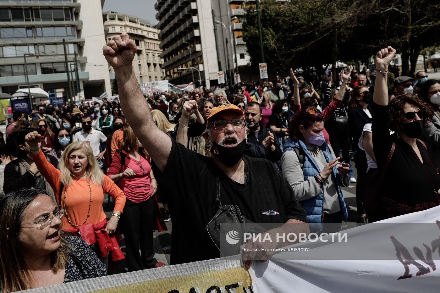 Митинги в Греции против повышения цен и вовлечения в события на Украине