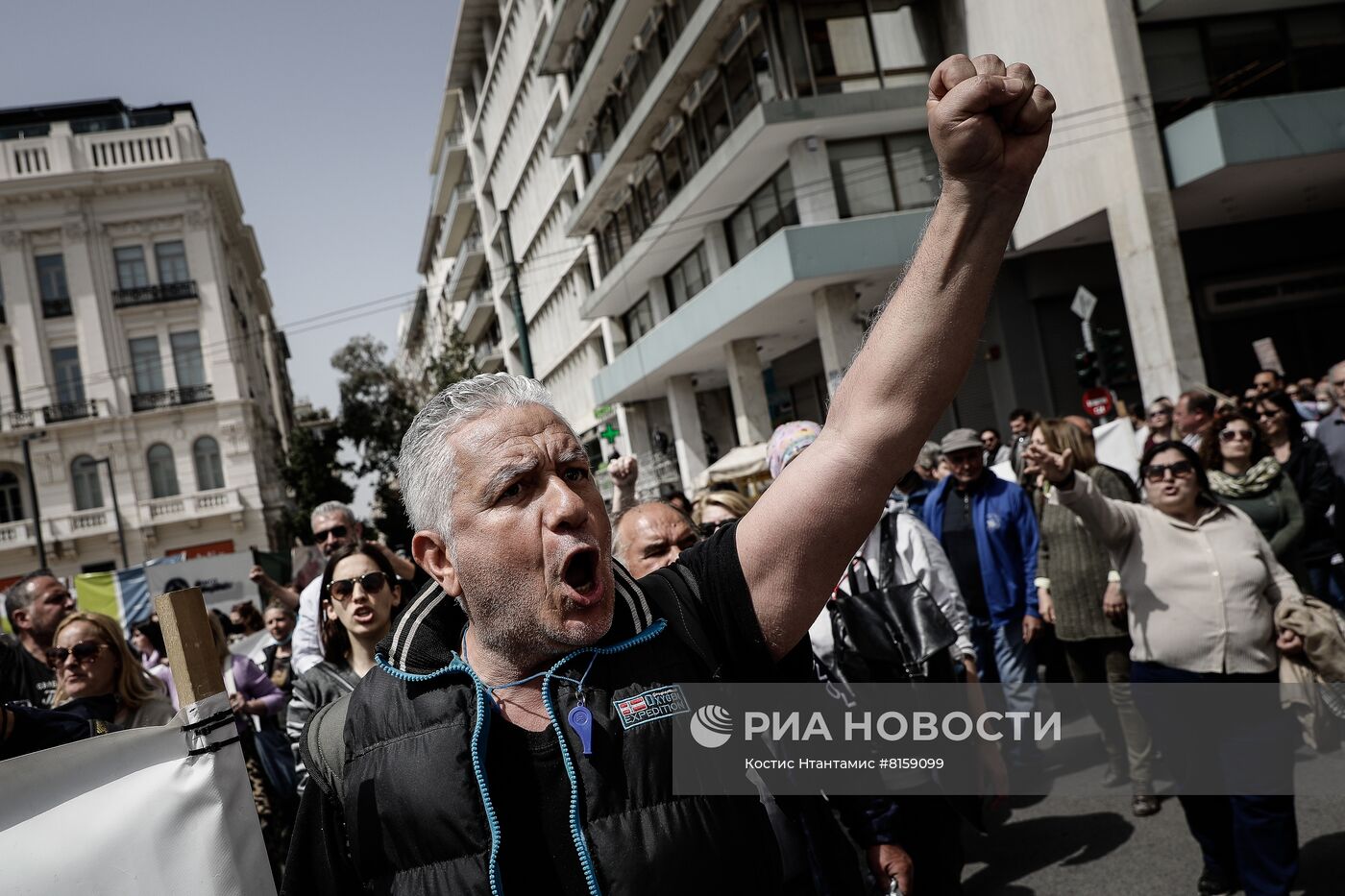 Митинги в Греции против повышения цен и вовлечения в события на Украине