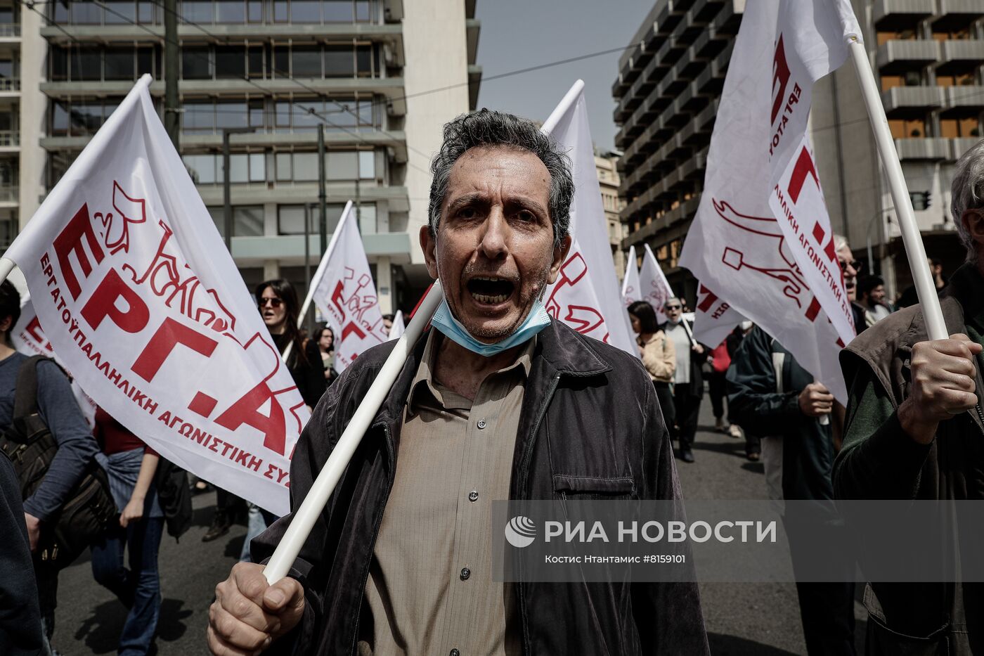 Митинги в Греции против повышения цен и вовлечения в события на Украине