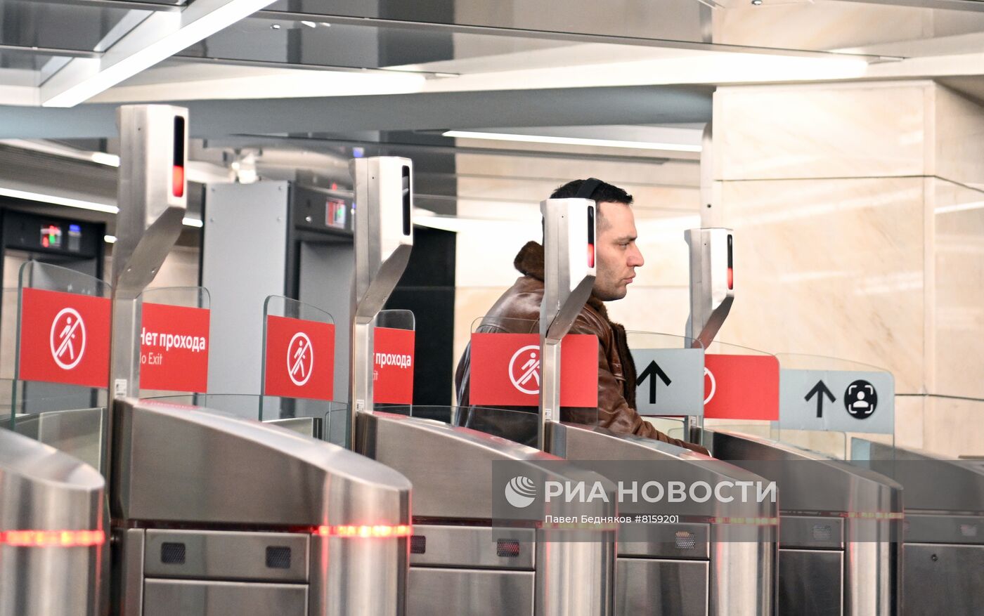 Западный вестибюль станции метро "Каховская" БКЛ открыли после реконструкции