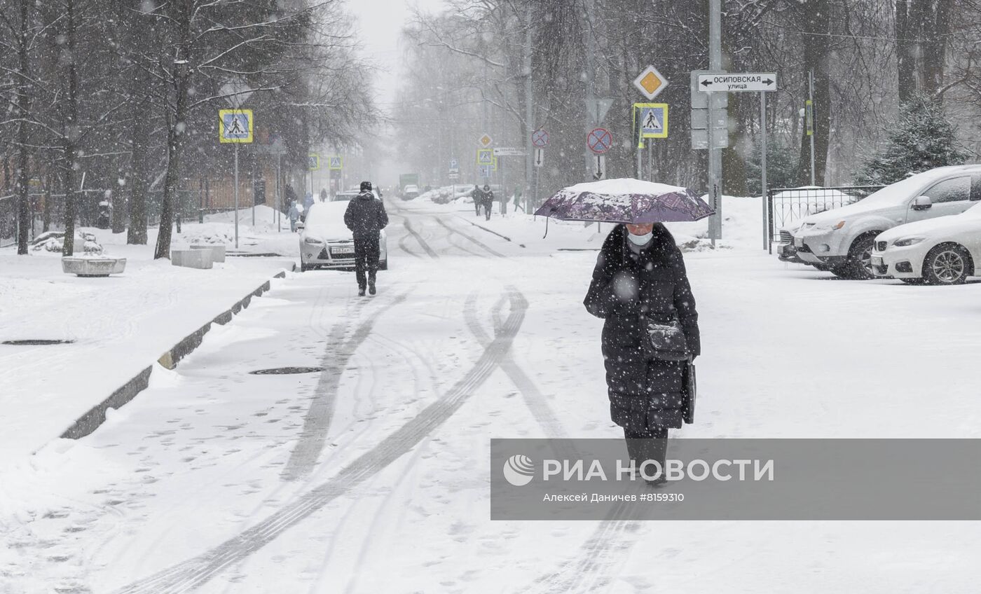 Снег в Санкт-Петербурге