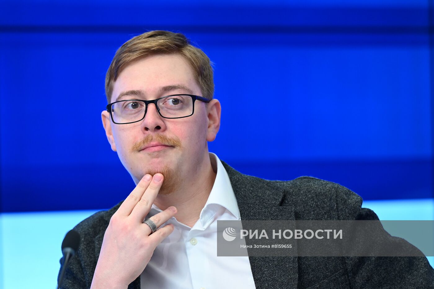 XIII Всероссийский форум деловых СМИ "Деловые СМИ России в новых экономических условиях"