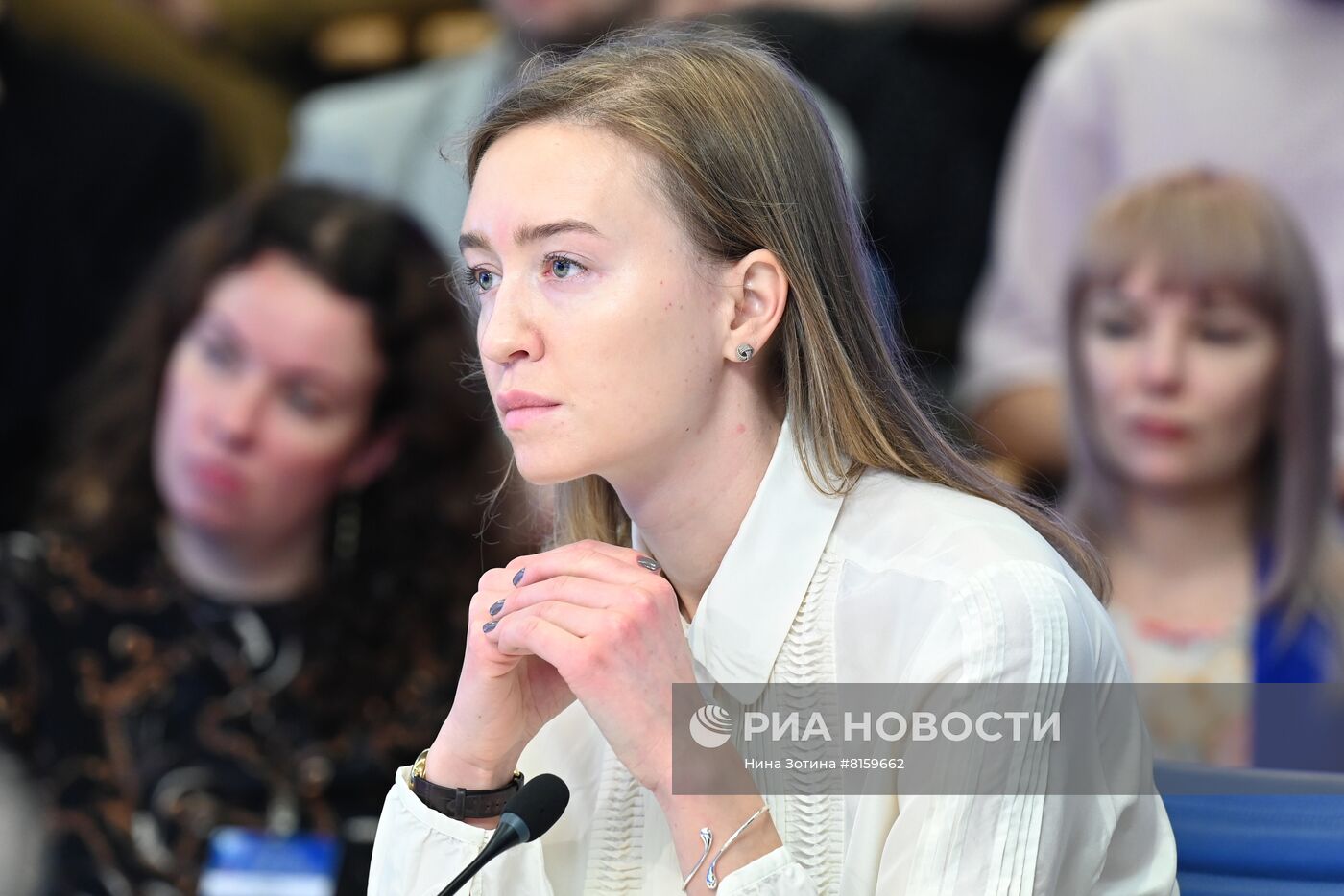 XIII Всероссийский форум деловых СМИ "Деловые СМИ России в новых экономических условиях"