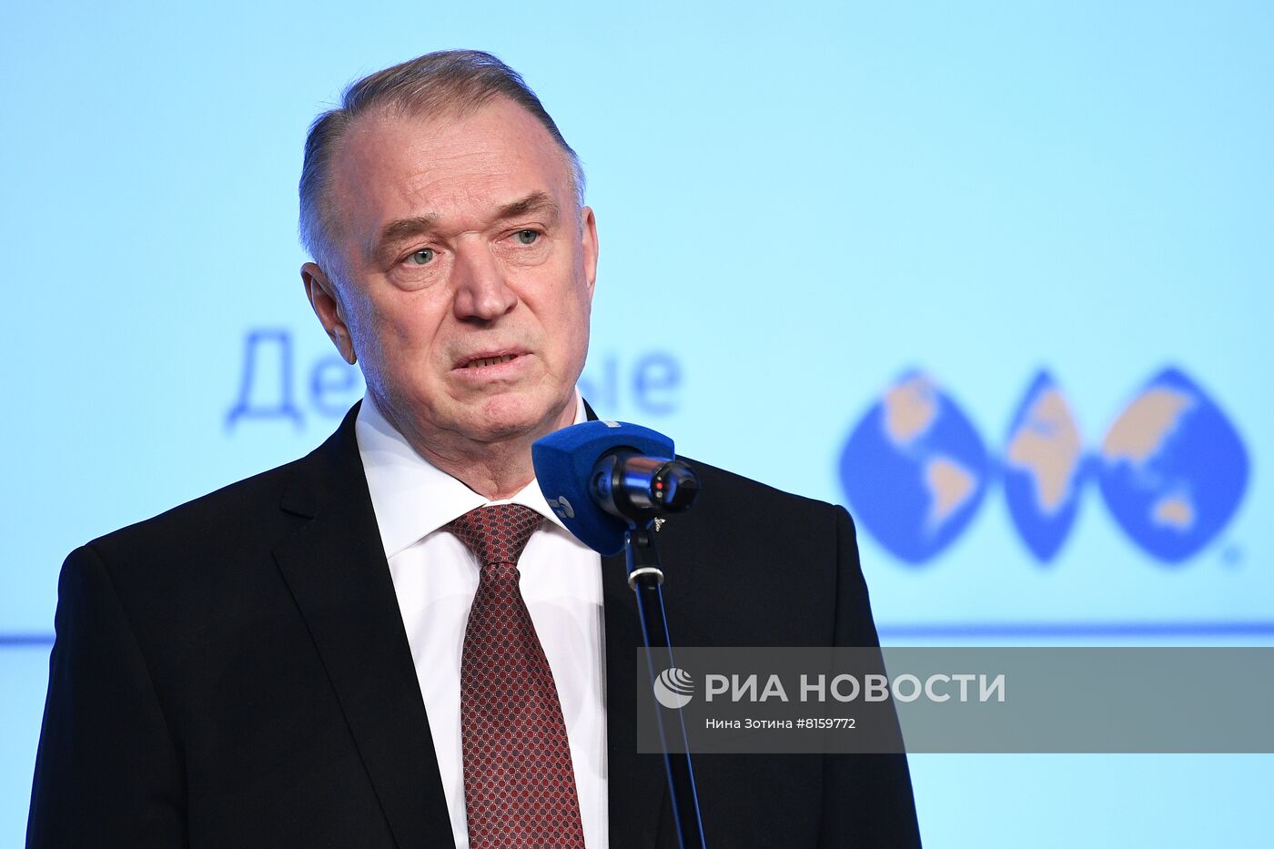 XIII Всероссийский форум деловых СМИ "Деловые СМИ России в новых экономических условиях"