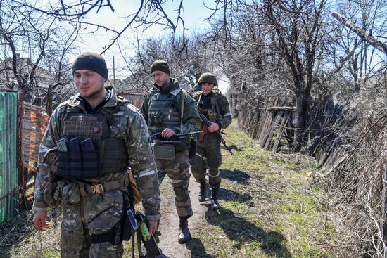 Войска ЛНР заняли опорный пункт ВСУ у поселка Новотошковский