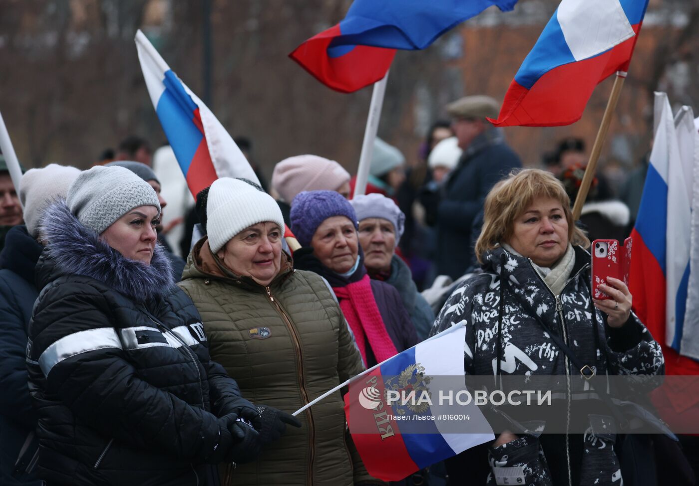 Праздничные митинги по случаю Дня независимости ДНР и ЛНР