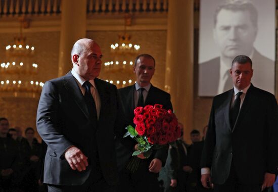 Премьер-министр РФ М. Мишустин простился с лидером ЛДПР В. Жириновским