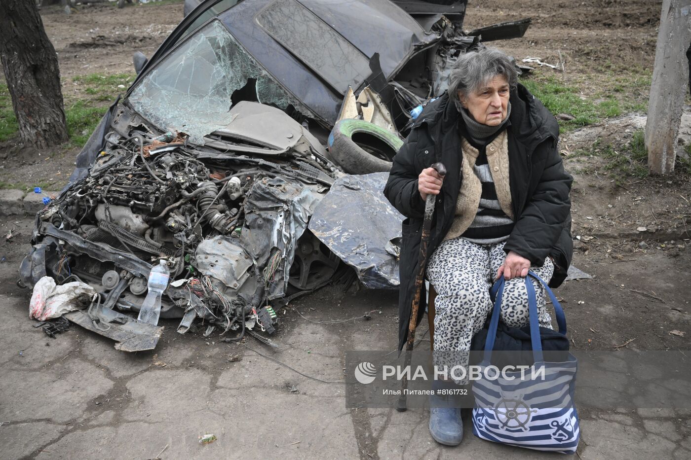 Бойцы НМ ДНР на передовой в Мариуполе