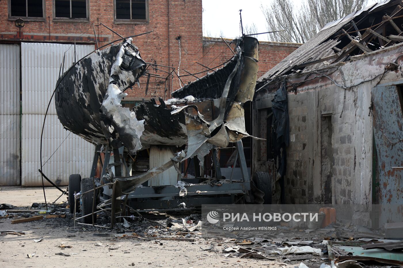 Продолжается освобождение Мариуполя