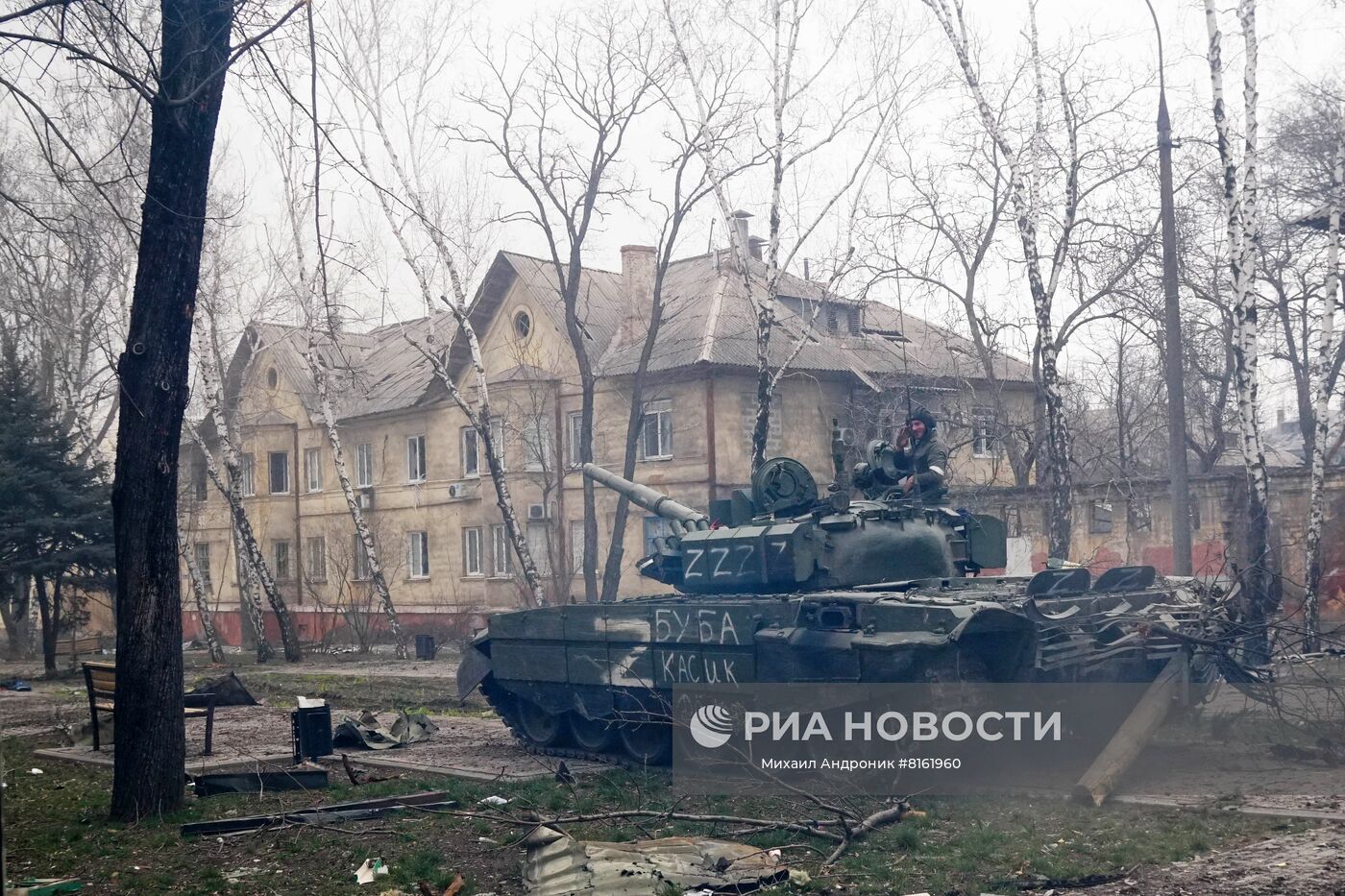 Танк в подвале дома