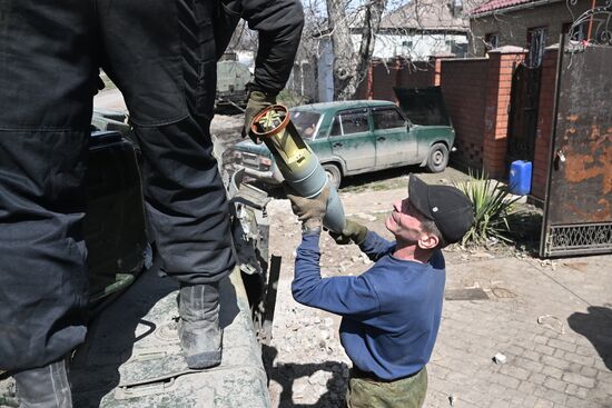 Продолжается освобождение Мариуполя