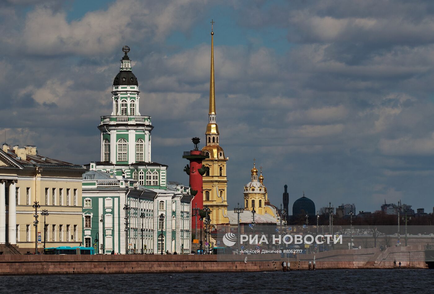 Весна в Санкт-Петербурге