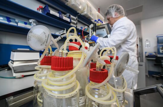 Лаборатория по производству вакцины "Конвасэл" для профилактики covid-19