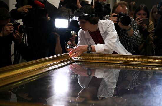 Возвращение российских картин с выставок из Италии и Японии в Россию