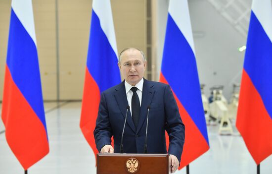 Рабочая поездка президента РФ В. Путина в Дальневосточный федеральный округ