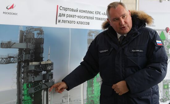 Рабочая поездка президента РФ В. Путина в Дальневосточный федеральный округ