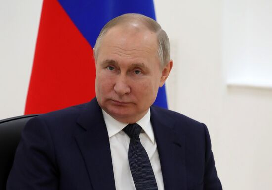 Рабочая поездка президента РФ В. Путина в Дальневосточный федеральный округ