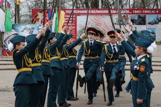 Празднование Дня космонавтики в России Празднование Дня космонавтики в России