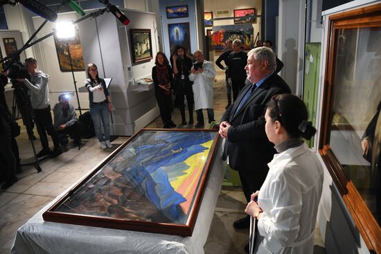 Возвращение российских картин с выставок из Италии и Японии в Россию