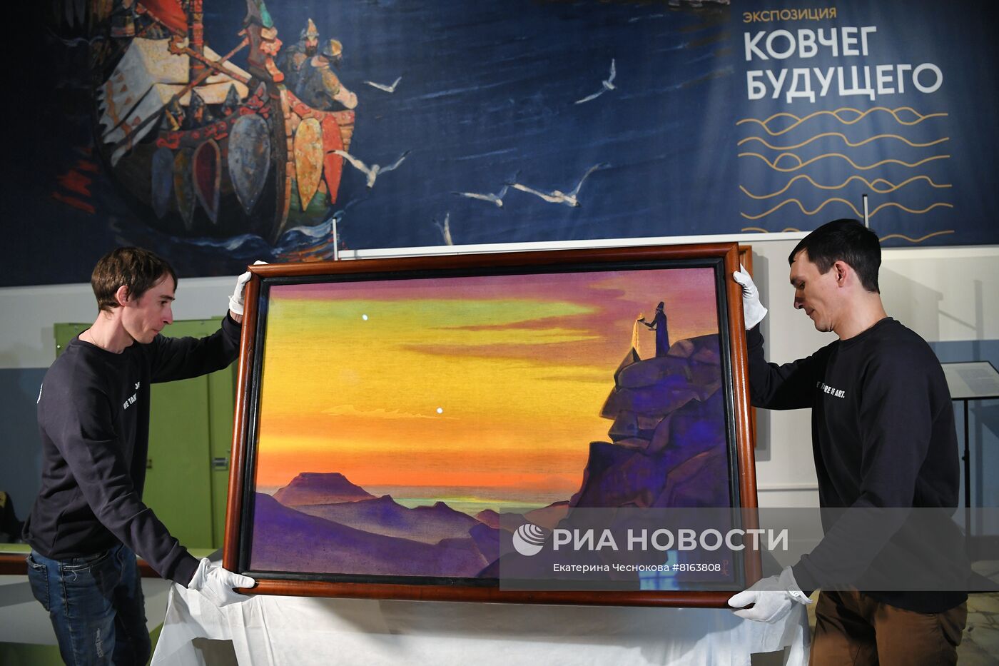 Возвращение российских картин с выставок из Италии и Японии в Россию
