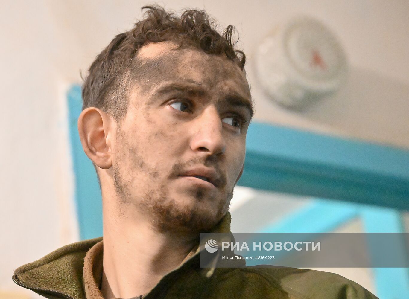 Военнопленным ВСУ оказывают помощь в Новоазовской ЦРБ