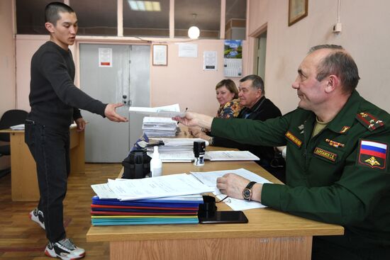 Работа военного комиссариата в Новосибирске