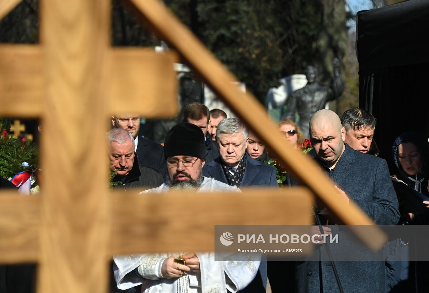 Мероприятие памяти  Владимира Жириновскому на Новодевичьем кладбище