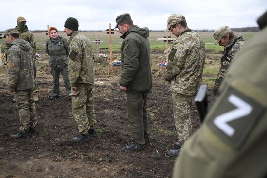 Мероприятие в ЛНР в День памяти жертв украинской агрессии 