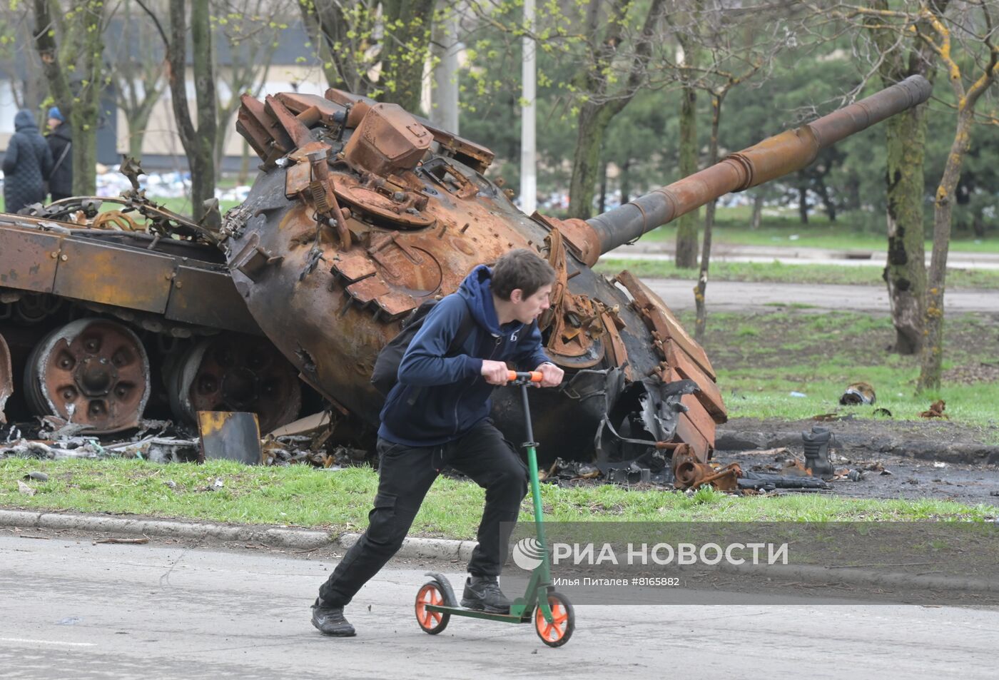 Продолжается освобождение Мариуполя