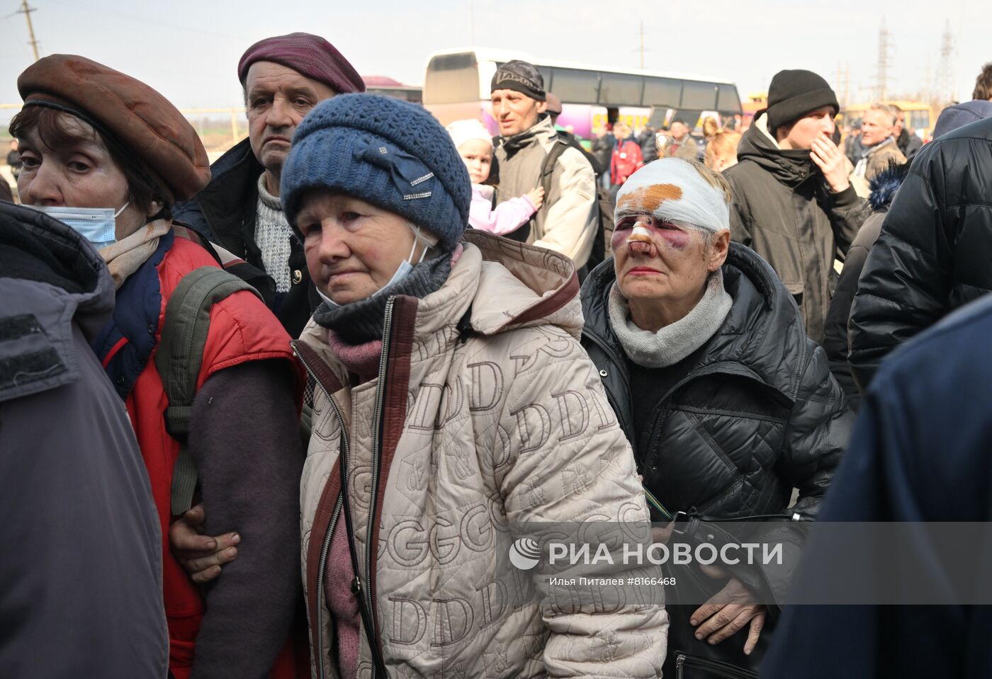 Центр гуманитарной помощи в Мариуполе