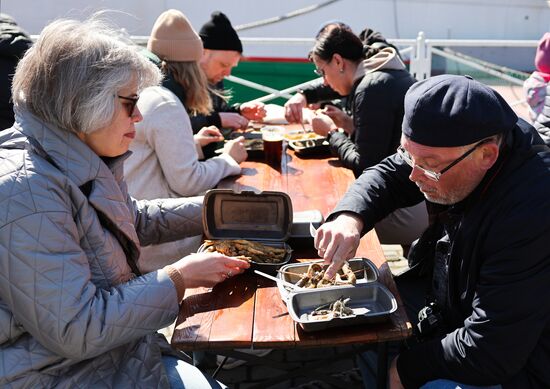 Праздник "День селедки" в Калининграде